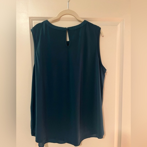 Teal sleeveless blouse - Picture 4 of 4